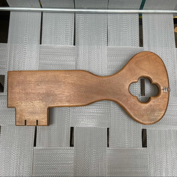 Vintage Key Holder - Picture 2 of 2